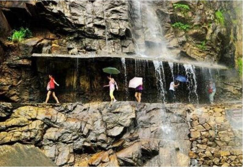 【长三角旅游】每周发班天台龙穿峡景区 最长最刺激的