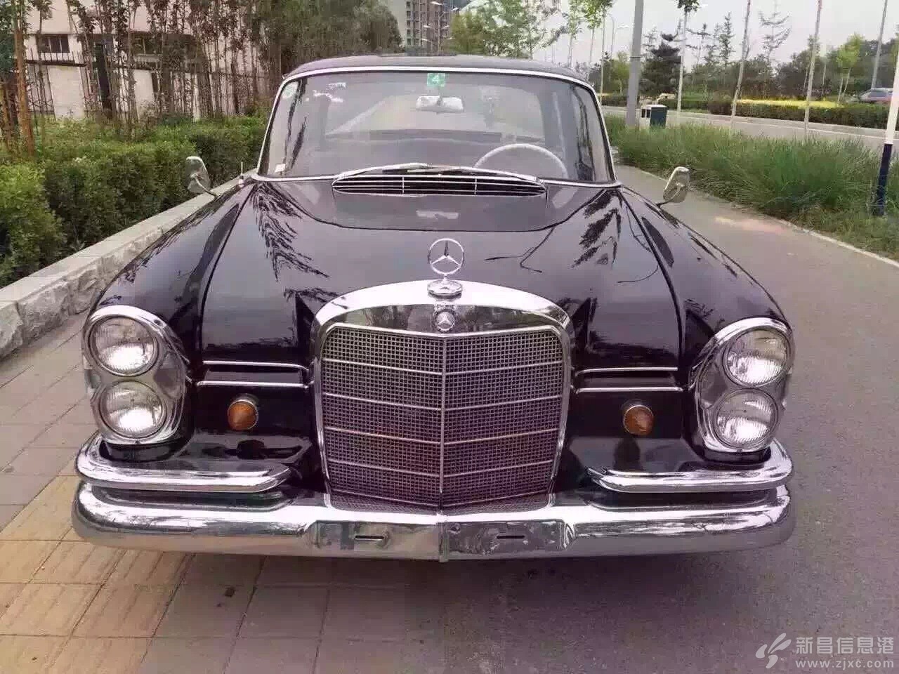 1959年奔驰w111,没有翻新,嘎嘎整,价格33万,国内现车