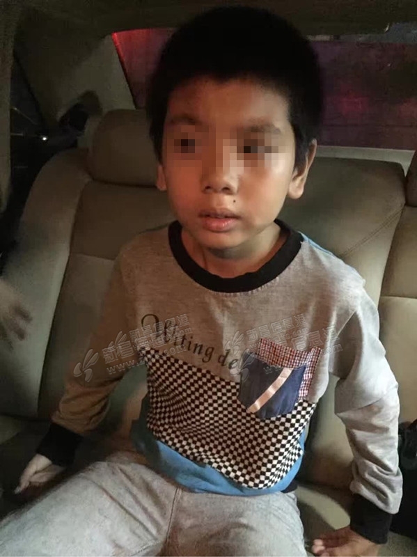 急!急!谁家的小孩走丢了?速来领回!(孩子家长联系上了)
