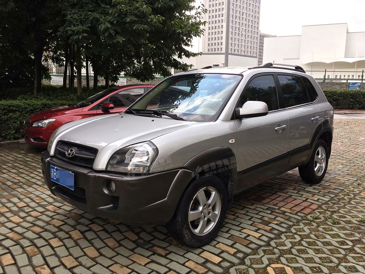 07年现代途胜爽气的送商业险 3万提车