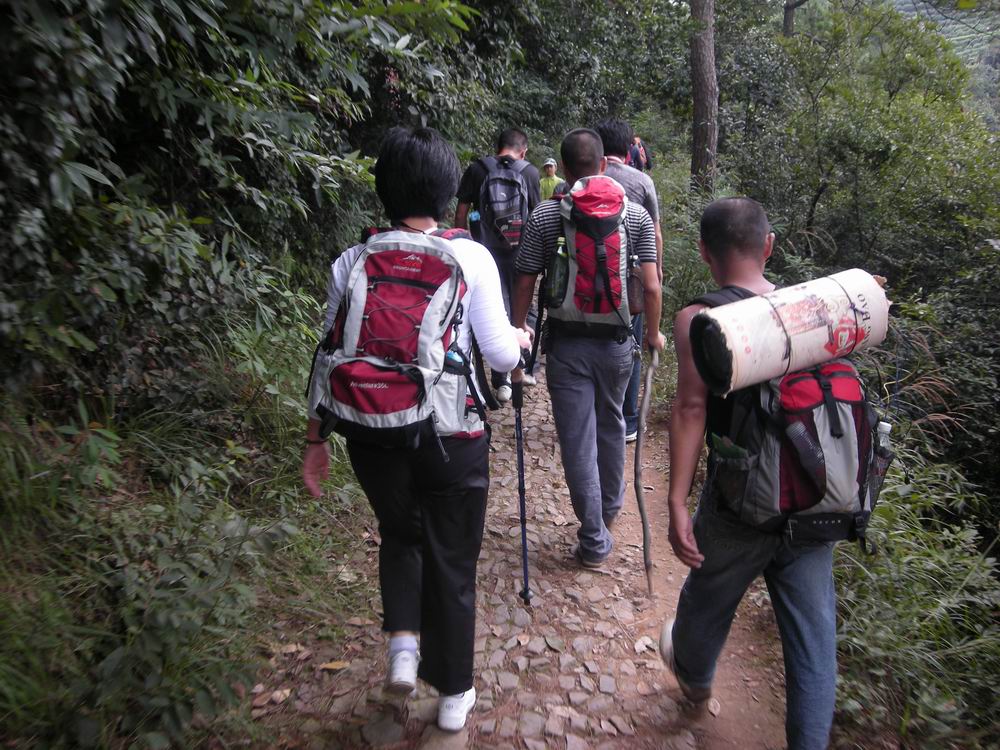 体会天堂的秋日- 环杭州西湖群山徒步毅行